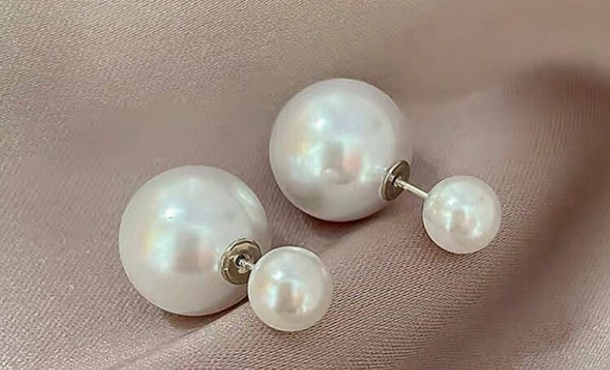 Double Pearl Earring