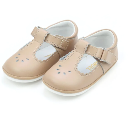 Dottie Scallop Mary Jane-Latte